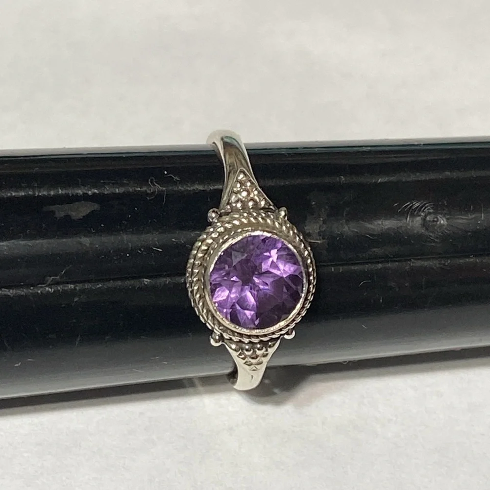 925 silver facated round amethyst stone ring size 8 1/2.